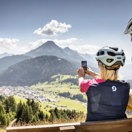 Alpin Art & Naudererhof Superior 4*