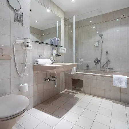 Alpin Art & Naudererhof Superior 나우더스